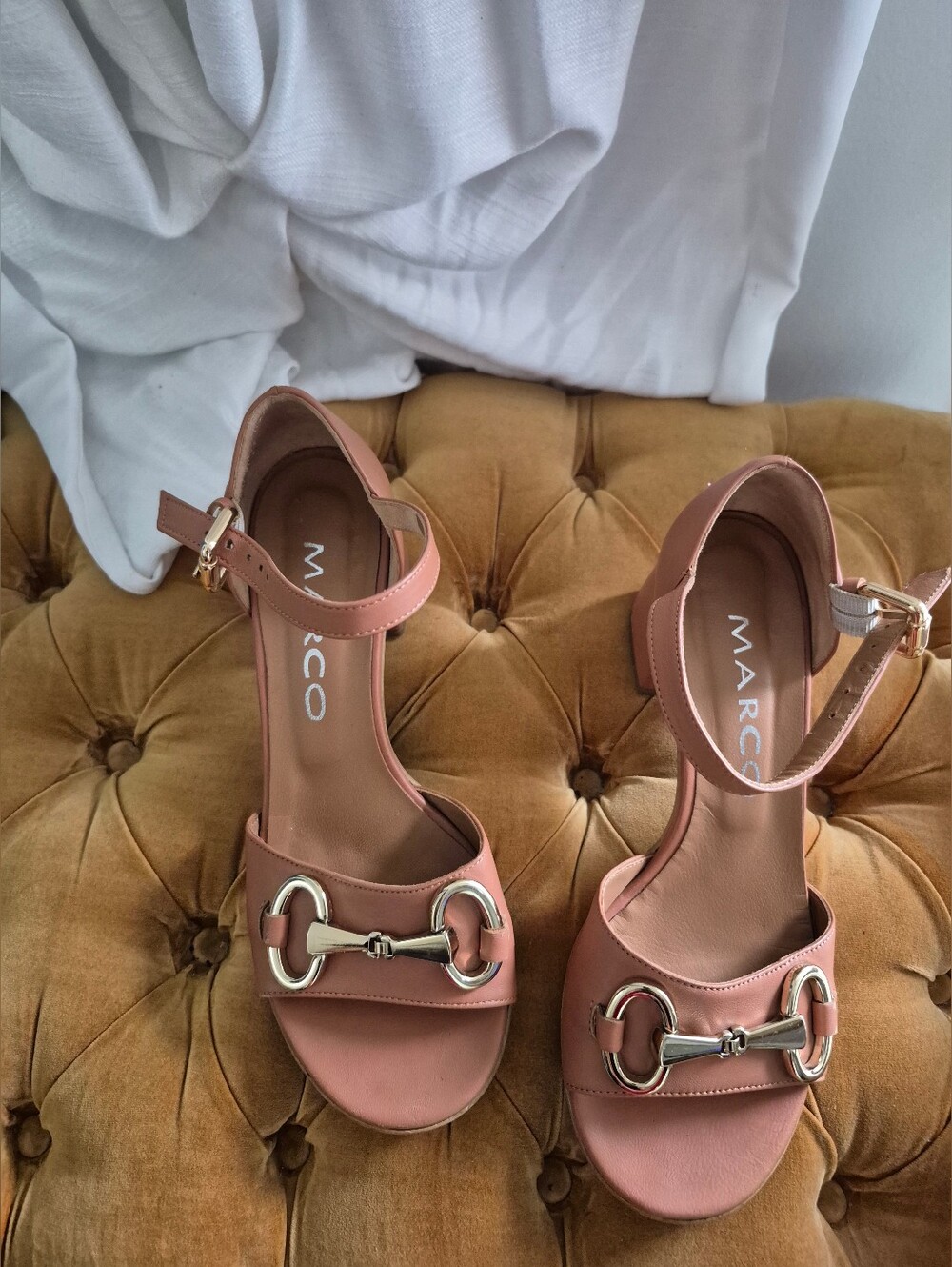 Marco Italy Camel Tan Leather Horsebit Block Sandals Size 39